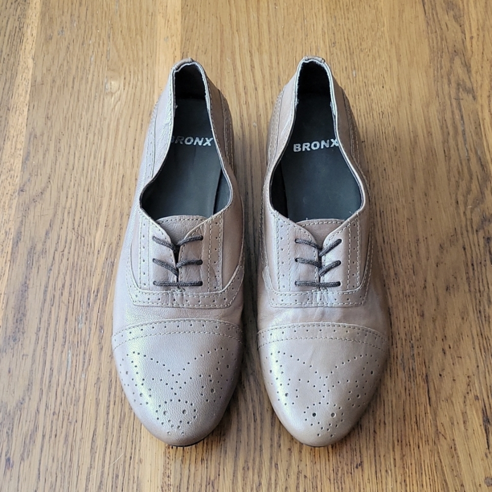Bronx sz 36 brown/taupe oxfords